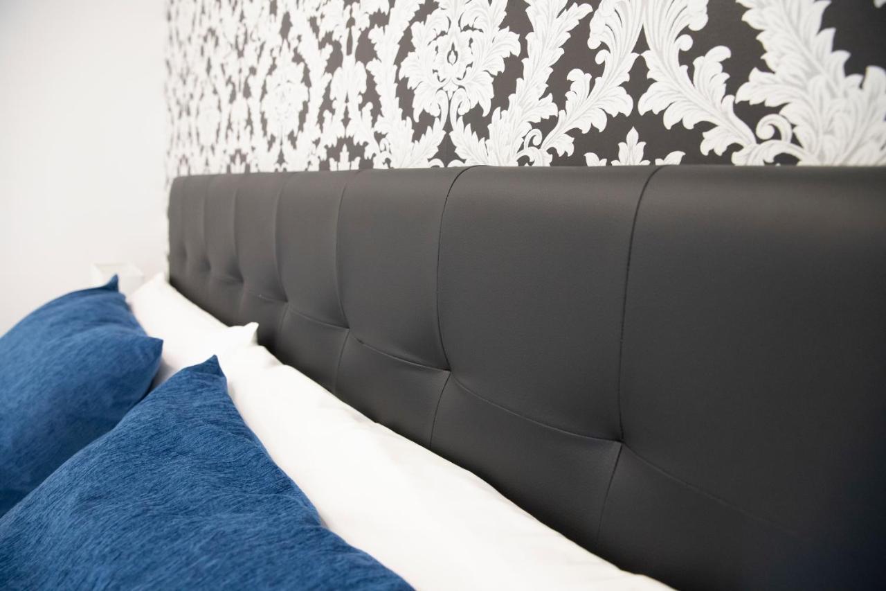 Hostal Boutique I Host You Madrid Extérieur photo